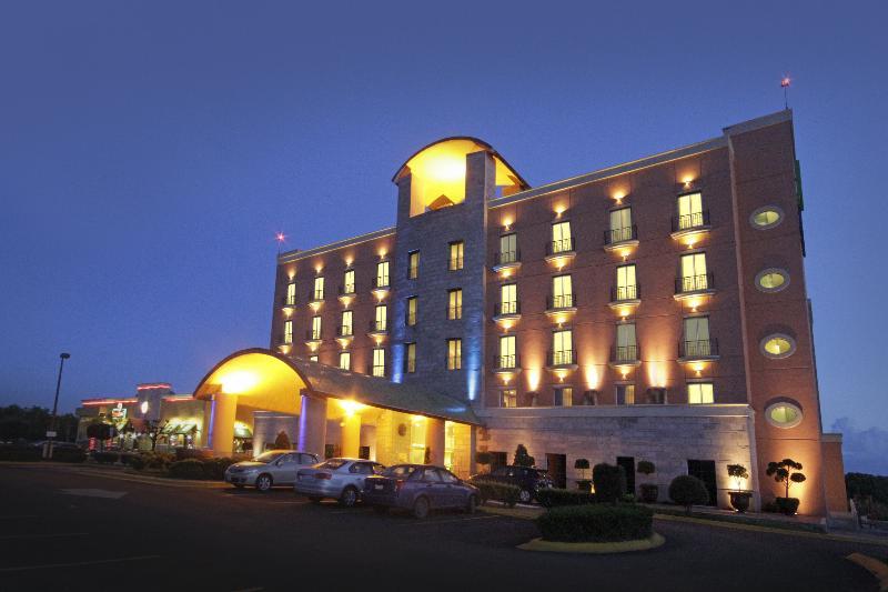 Holiday Inn Express Silao-Aeropuerto Bajio, An Ihg Hotel Exterior foto